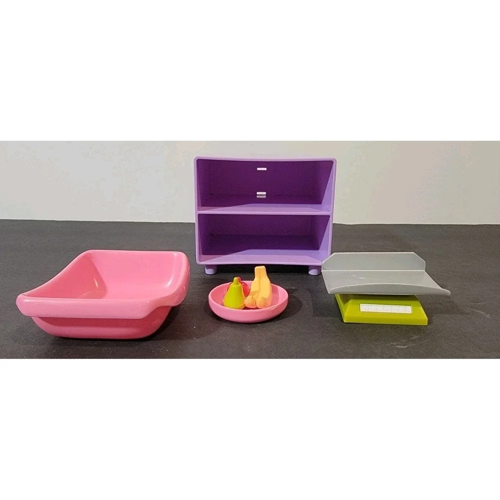 Barbie Fashion Doll - I Can‎ Be A Zoo Doctor Scale, Food, Tray....Playset #B010